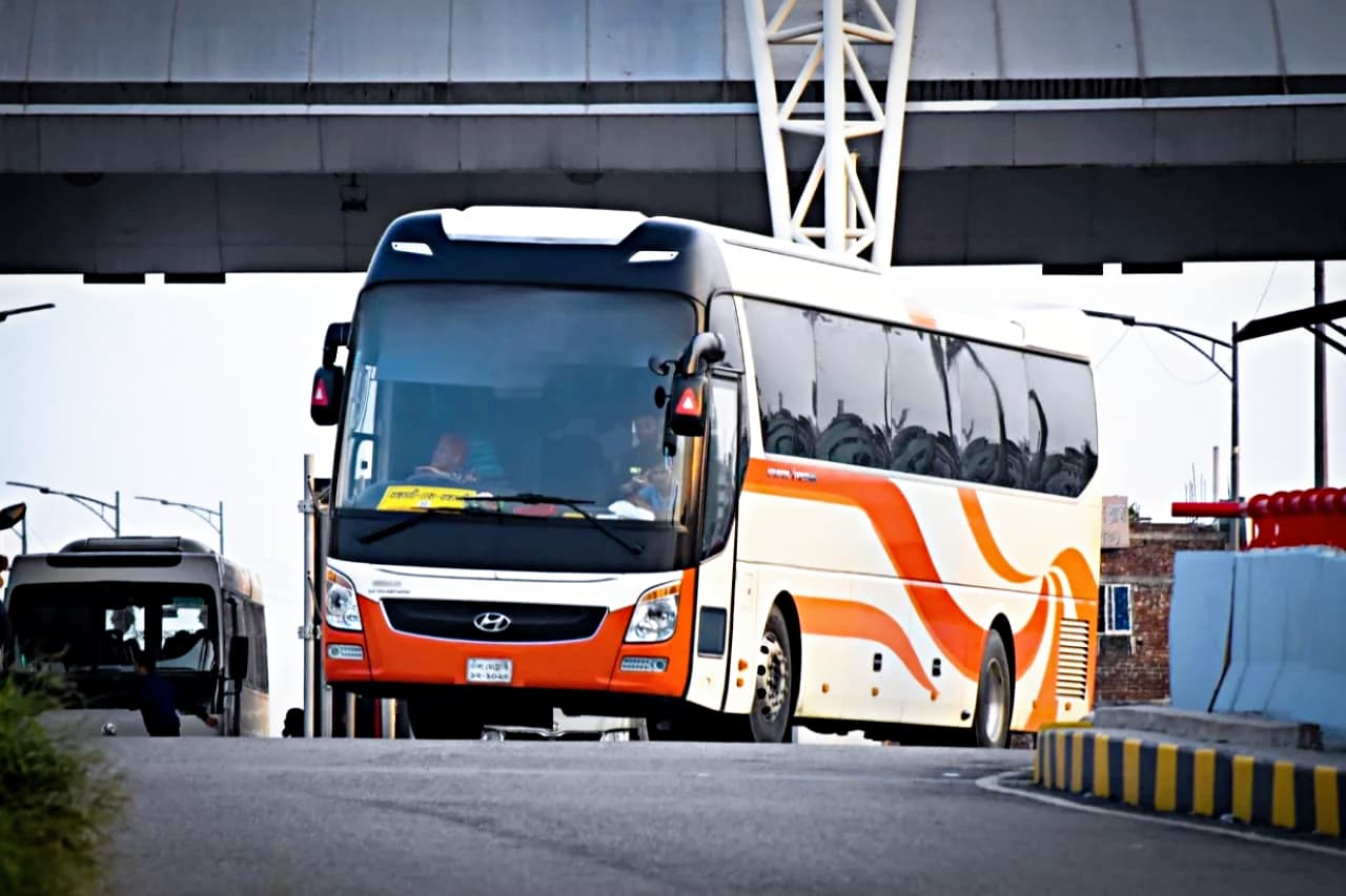 Standard Coach